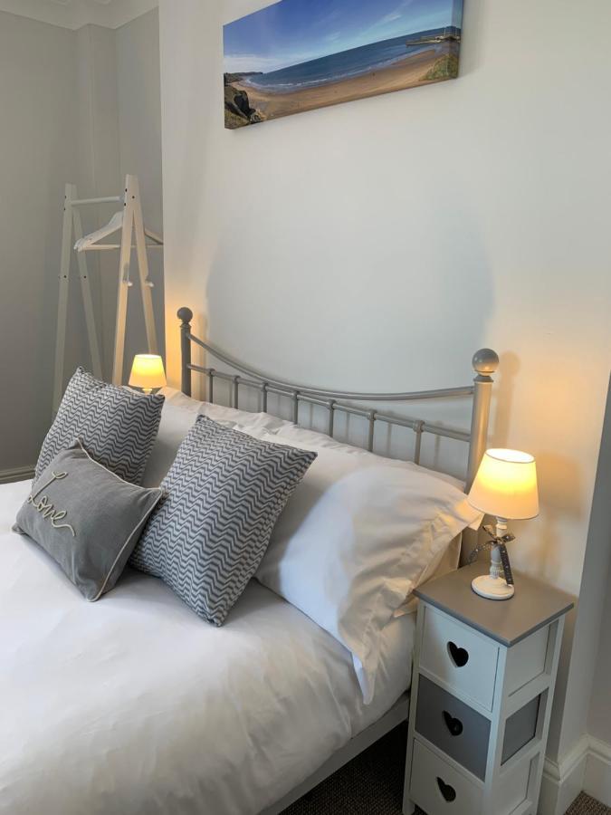 Seaspray Boutique Whitby Apartment Bagian luar foto