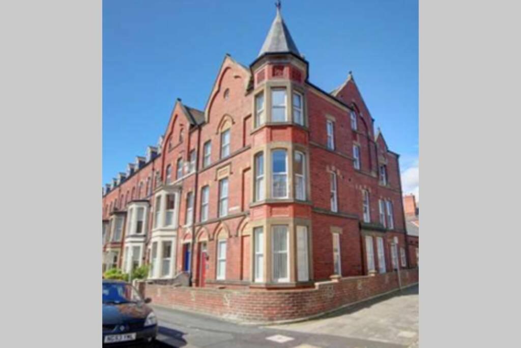 Seaspray Boutique Whitby Apartment Bagian luar foto