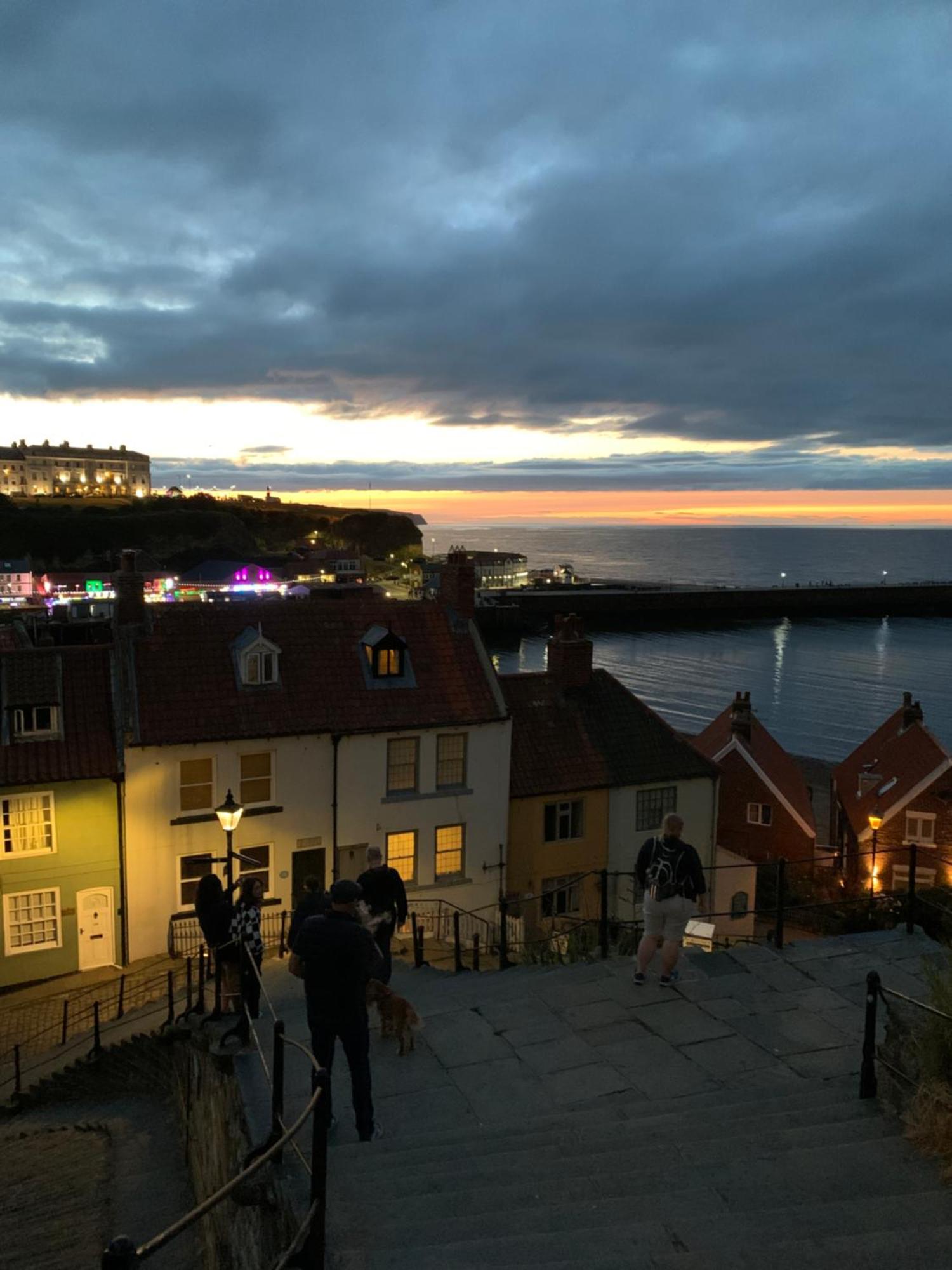 Seaspray Boutique Whitby Apartment Bagian luar foto